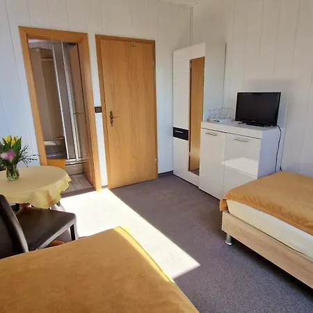 Am Kirschberg 3* Weimar (Thuringia)