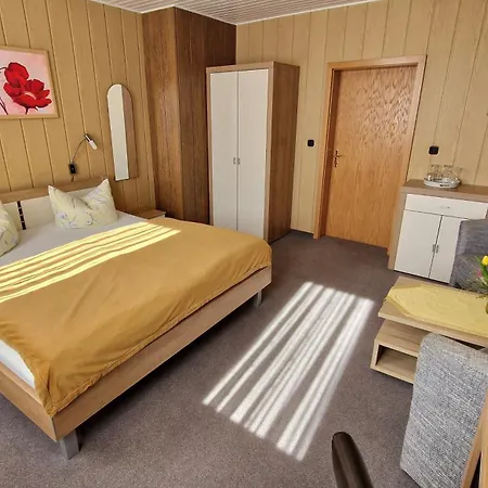 Am Kirschberg 3*