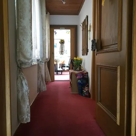 Am Kirschberg 3* Weimar (Thuringia)