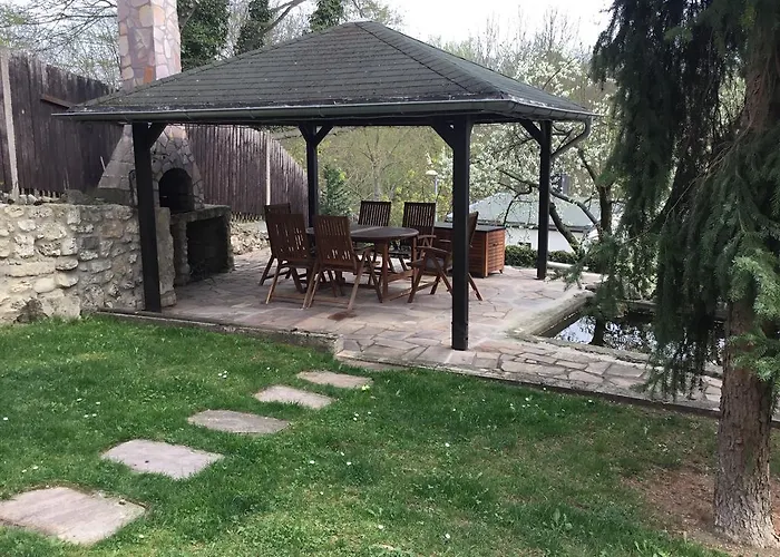 Am Kirschberg Pensión 3*